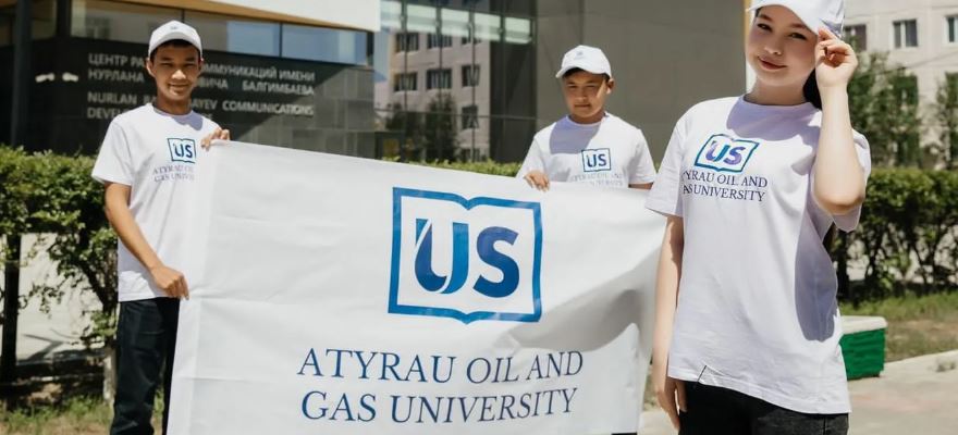 Здание Атырауский университет нефти и газа им. С.Утебаева